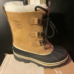 New Sorel youth Caribou sz 4 winter boots big kid buff color nwt waterproof 22cm